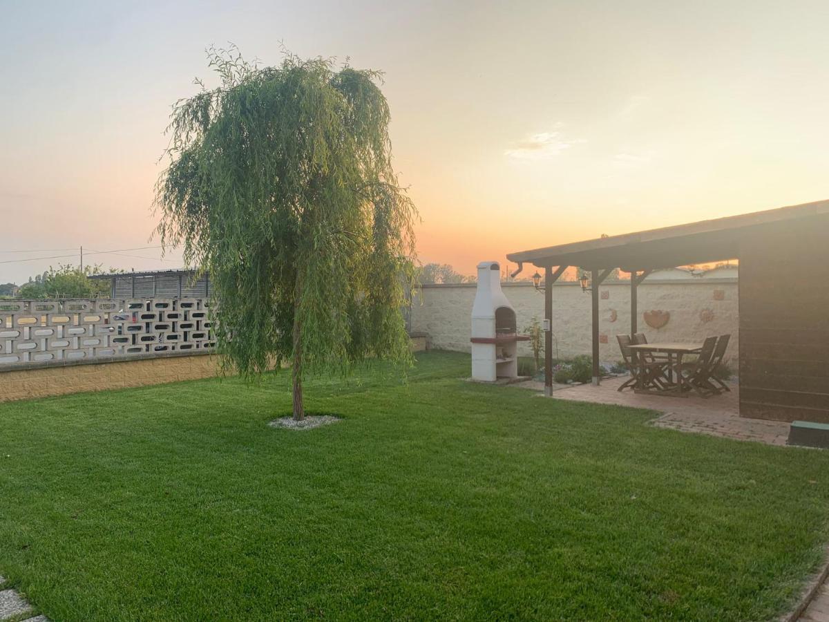 Casa Vacanze Villa Lorella Понтенуре Экстерьер фото